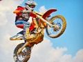 Cluiche Stunt Rásaíochta Rothar Bmm Tricky Crazy Imposible  ar líne