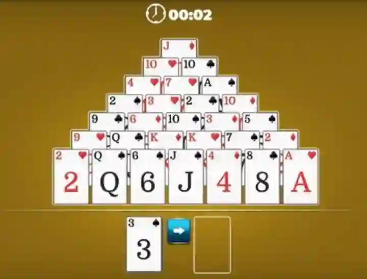 Cluiche Pyramid Solitaire ar líne