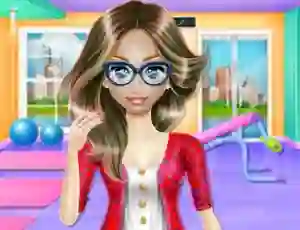 Cluiche Nerdy Girl Fat to Fit ar líne