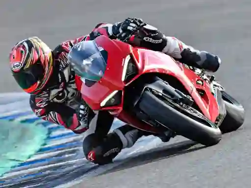 Cluiche 2020 Ducati Panigale ar líne