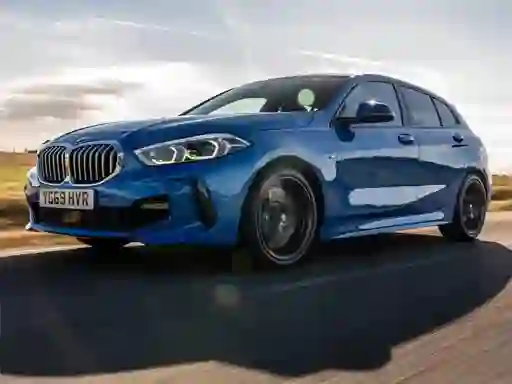 Cluiche BMW 1 Series UK ar líne