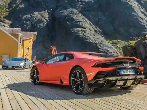 Cluiche Huracan Evo Puzzle ar líne