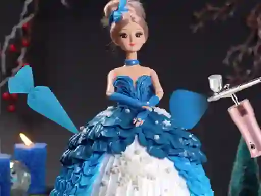 Cluiche Icing On Doll Cake ar líne
