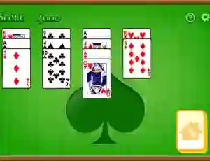 Cluiche Aces Up Solitaire ar líne