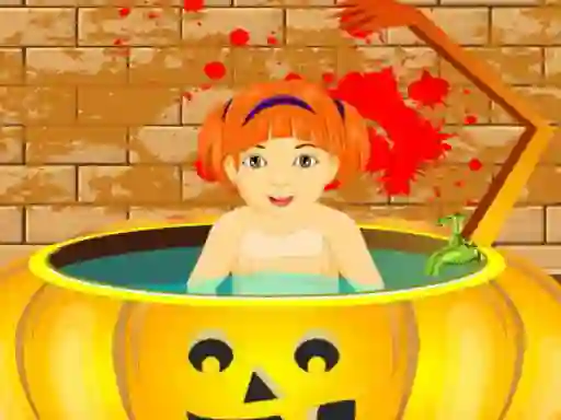 Cluiche Little Baby Halloween Bathing ar líne