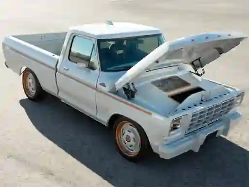 Cluiche Ford F-100 Eluminator Slide ar líne