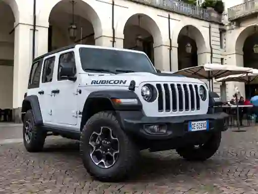 Cluiche Jeep Wrangler 4xe Slide ar líne