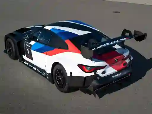 Cluiche BMW M4 GT3 Slide ar líne