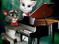 Cluiche Ag Caint Am Piano Tom  ar líne