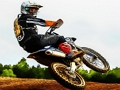 Cluiche Cleasanna Rásaíochta Dirtbike  ar líne
